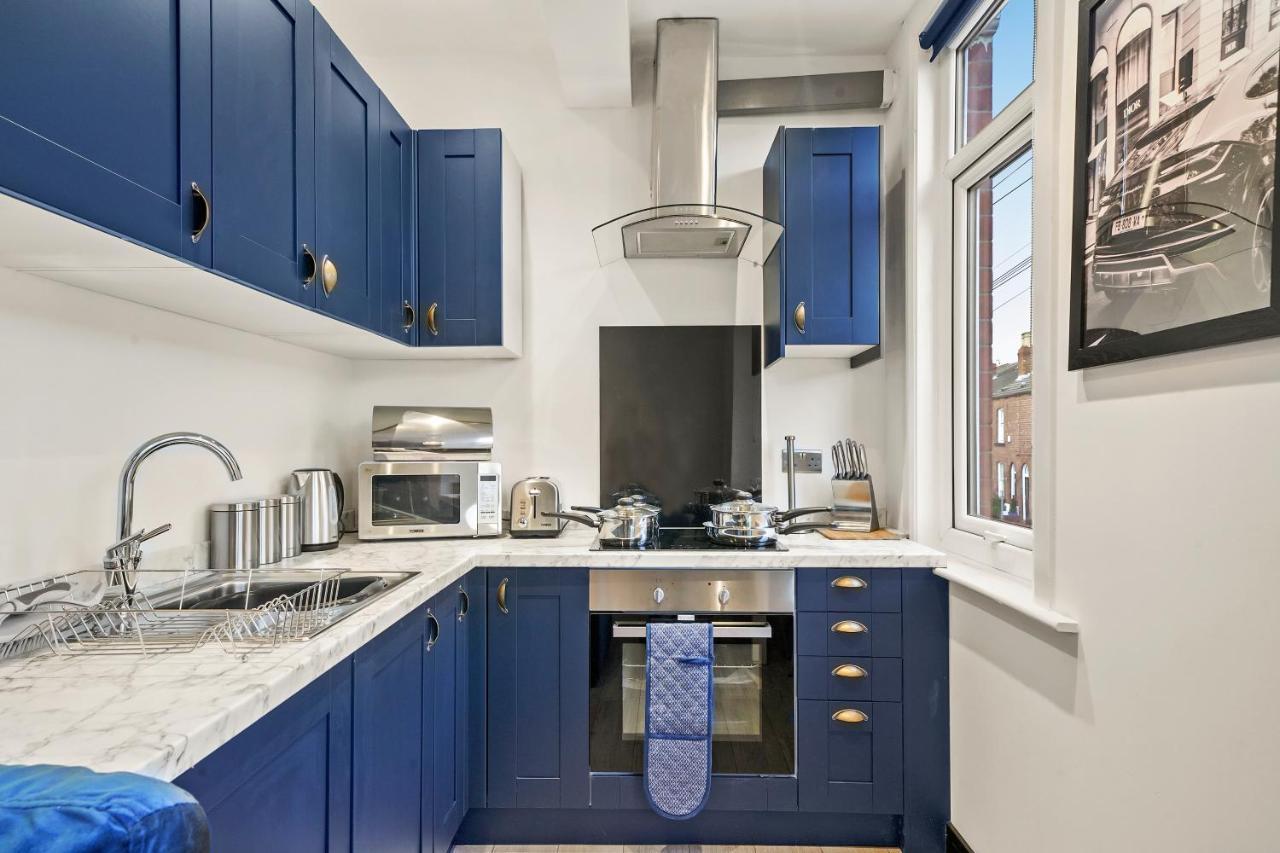 Stylish Yorkshire Gem - Sleeps 4 - Great Location Apartment Castleford Ngoại thất bức ảnh