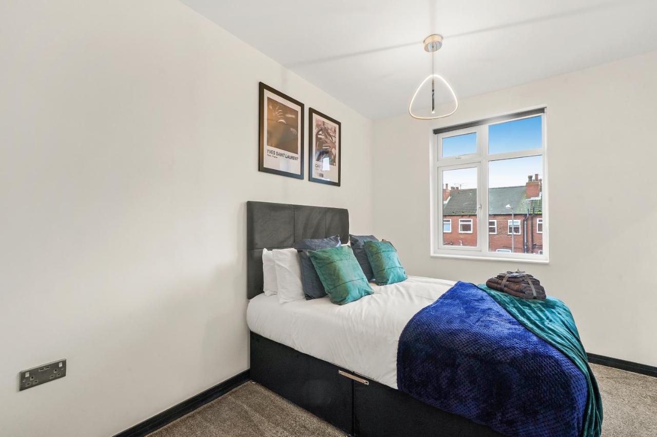 Stylish Yorkshire Gem - Sleeps 4 - Great Location Apartment Castleford Ngoại thất bức ảnh