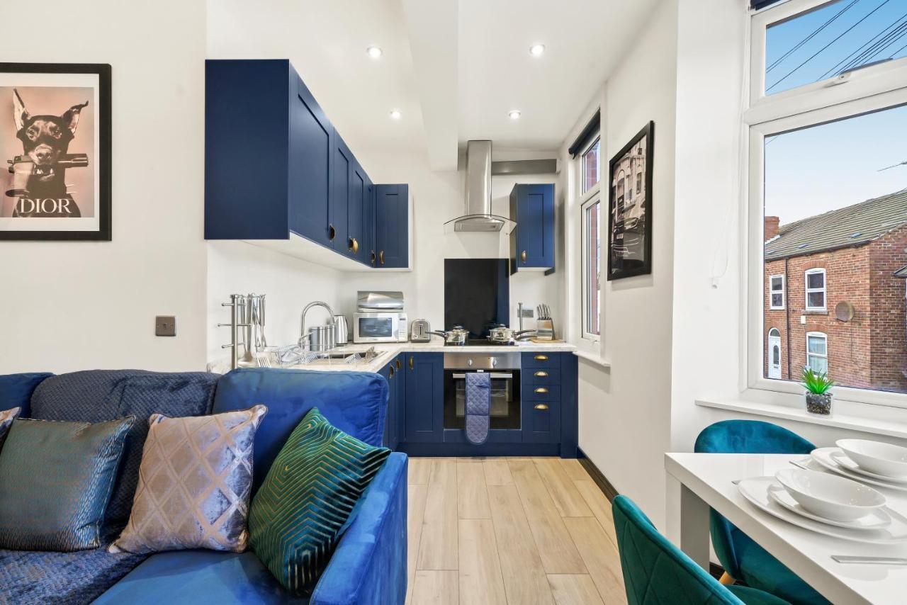 Stylish Yorkshire Gem - Sleeps 4 - Great Location Apartment Castleford Ngoại thất bức ảnh