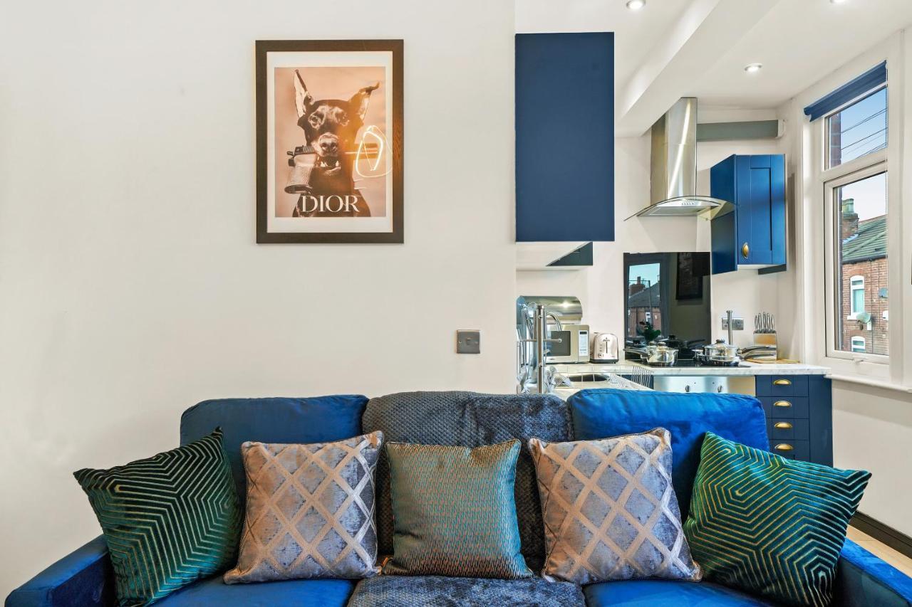 Stylish Yorkshire Gem - Sleeps 4 - Great Location Apartment Castleford Ngoại thất bức ảnh